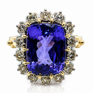 18kt Yellow Gold Tanzanite & Diamond Ring