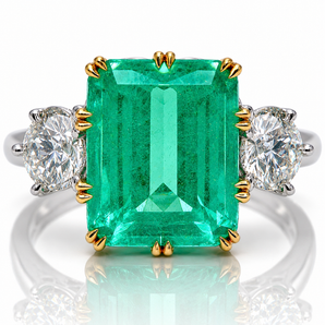 950 Platinum Colombian Emerald & Diamond Ring